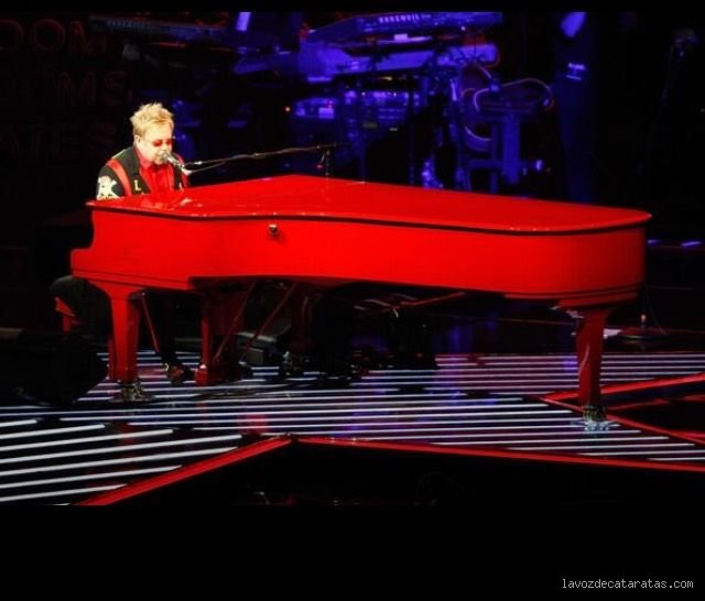 ¿Cuánto vale el piano de Elton John?