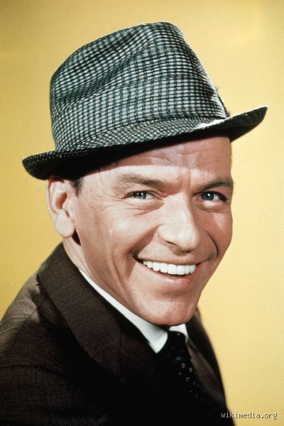 ¿Cuántas octavas cantaba Frank Sinatra realmente según los expertos en la materia?