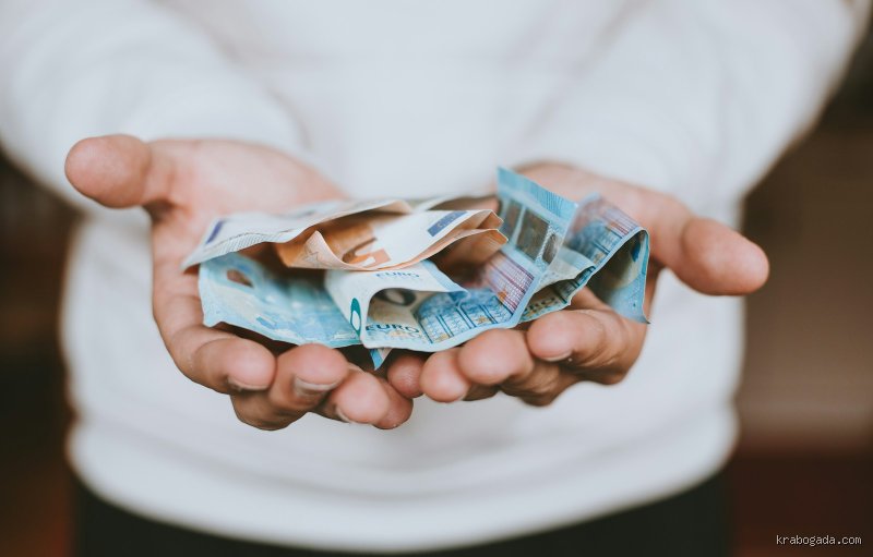 ¿Es realmente posible vivir con 1000 euros al mes en España en 2026 o es un mito urbano?