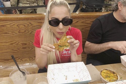 De los escenarios mundiales a la mesa italiana: ¿Cuál es la comida favorita de Lady Gaga y por qué nos obsesiona?