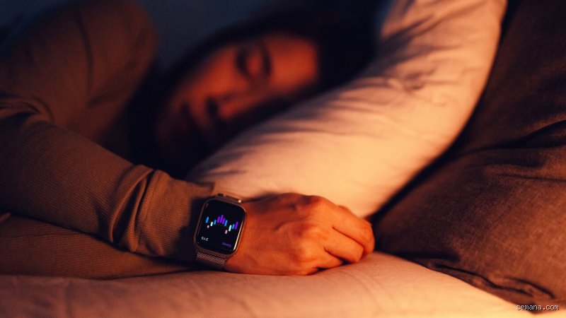 ¿Es realmente recomendable dormir con smartwatch o estamos ante una obsesión tecnológica por cuantificar el descanso?