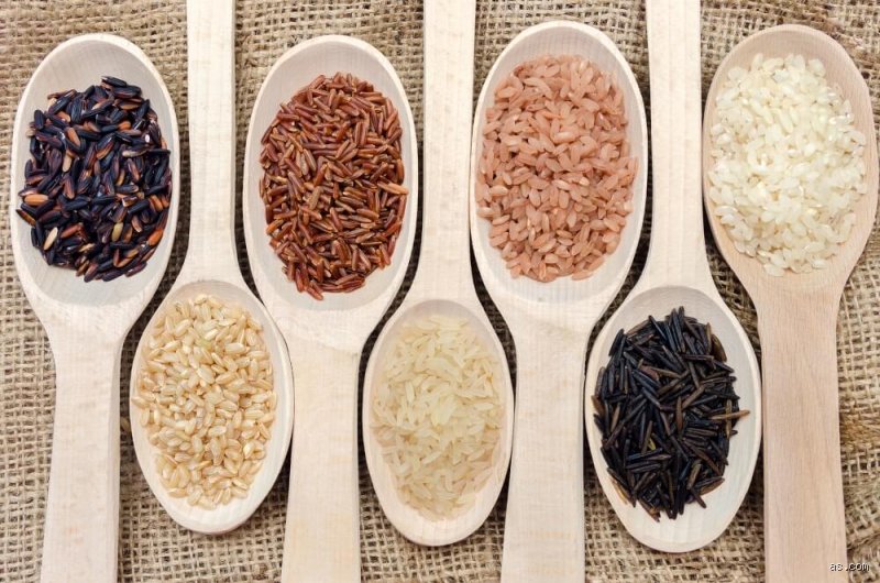 ¿Existe algún arroz saludable? El dilema nutricional entre el grano blanco y las alternativas integrales en 2026