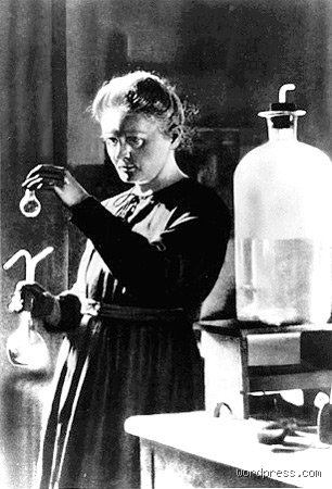 ¿Experimentó Marie Curie con animales durante sus investigaciones sobre la radioactividad en el laboratorio de París?