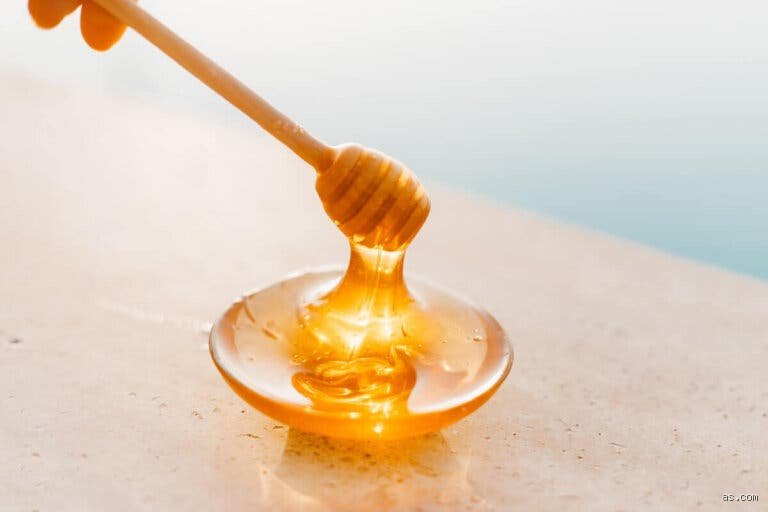 ¿La miel ayuda a reducir la acumulación de mucosidad? Desmontando mitos y realidades sobre este elixir milenario