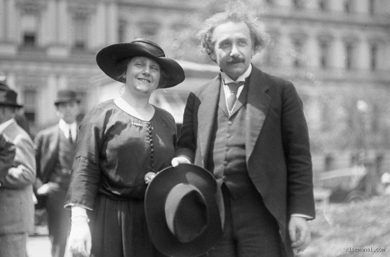 ¿Cuántas esposas tuvo Einstein? Un viaje por la caótica y a veces cruel vida sentimental del genio más brillante