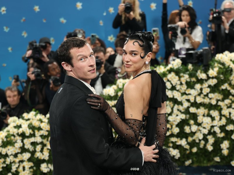 ¿Cuánto cobra Dua Lipa por una boda? El precio real de contratar a la reina del pop actual