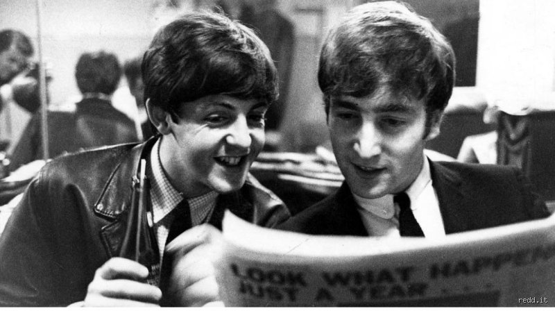 ¿Era John el Beatle inteligente? Desmontando el mito del genio intuitivo frente a la lucidez intelectual de Lennon
