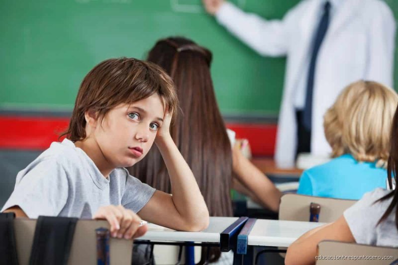 ¿Los niños con TDAH van a la escuela normal? Realidades, mitos y el laberinto del sistema educativo actual
