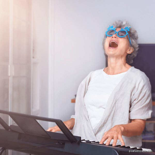¿Puede una persona de 72 años aprender a tocar el piano desde cero sin experiencia previa?