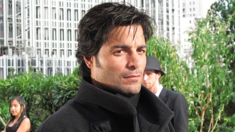 ¿Chayanne es millonario? Radiografía financiera del ídolo que conquistó los bolsillos de toda una generación