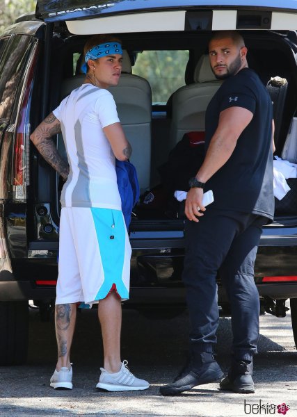 ¿Tiene Justin Bieber guardaespaldas? La realidad tras el blindaje humano del icono que redefinió la seguridad de las superestrellas