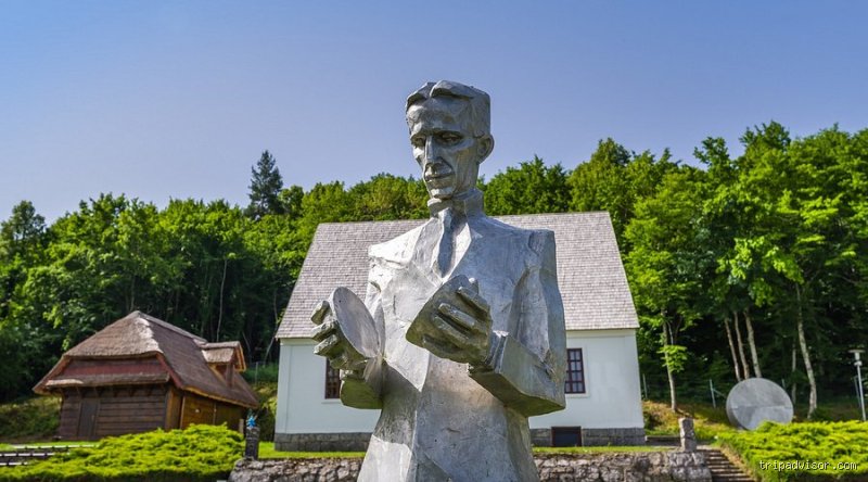 ¿Dormía Nikola Tesla dos horas al día o es solo otro mito de la cultura del rendimiento extremo?