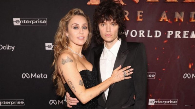 ¿Cuánto cuesta contratar a Miley Cyrus para una boda? El precio real de tener a una estrella de clase A en tu altar