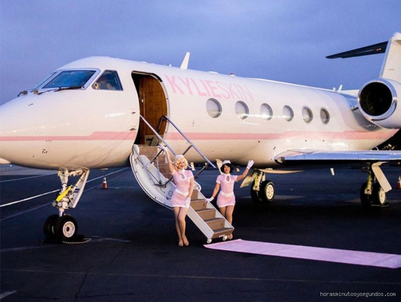 ¿Cuánto vale el jet privado de Kylie Jenner? El precio real de volar en el "Kylie Air" en 2026
