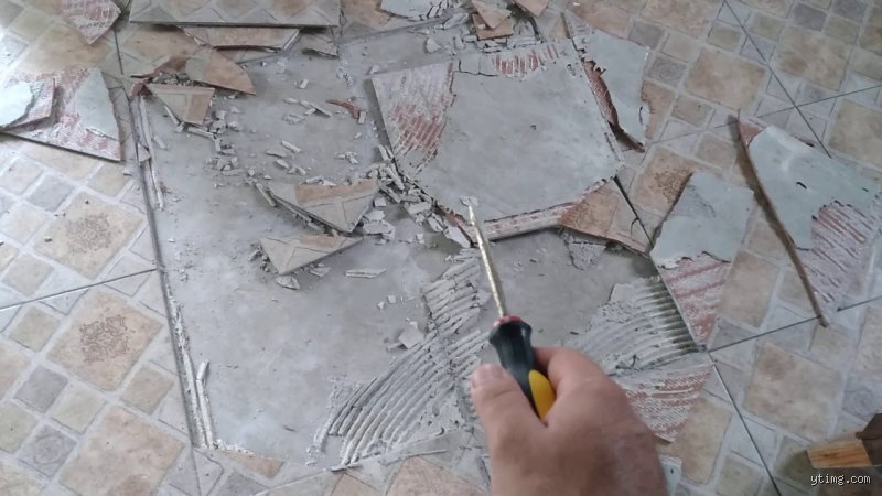 ¿Se rompe la cerámica si se cae? La ciencia cruda detrás del impacto y por qué tu taza favorita tiene los días contados