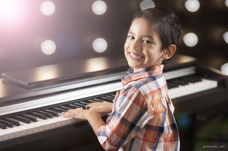 ¿Cómo son las personas que tocan piano?